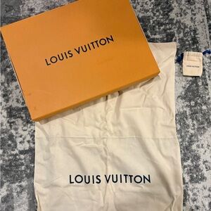 Authentic LOUIS VUITTON LV Gift Box Magnetic Large 18.5"x14"x3" Empty Box